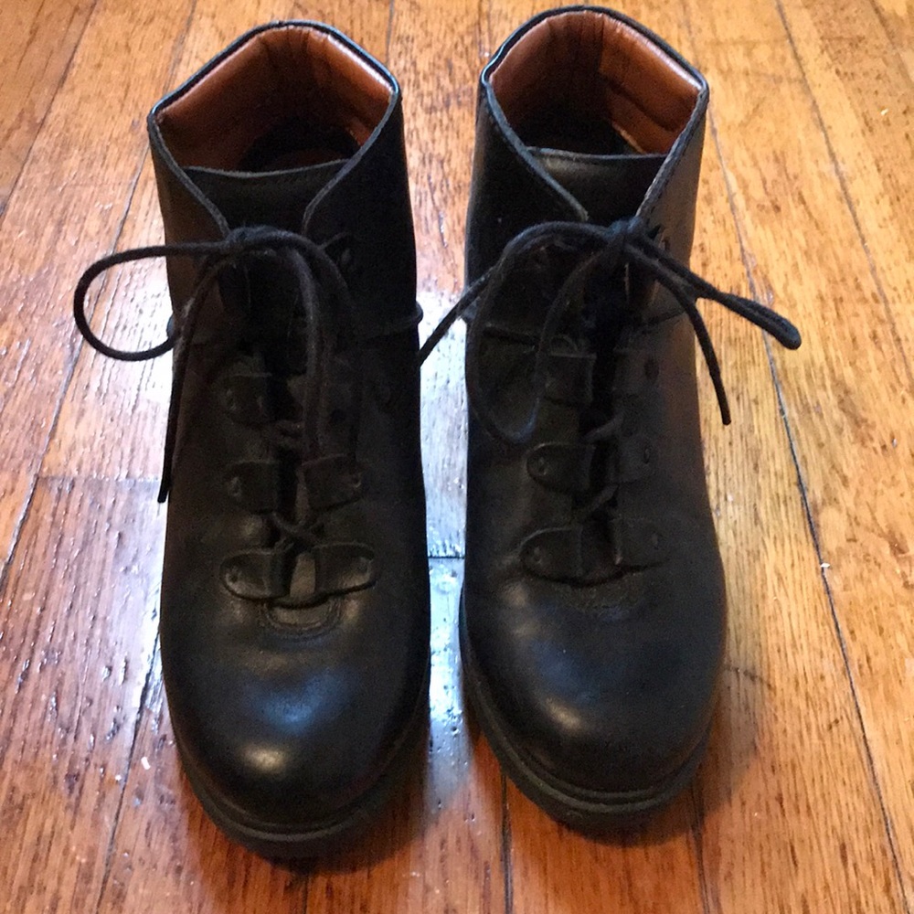 Camper sz 5.5 black lace up leather booties